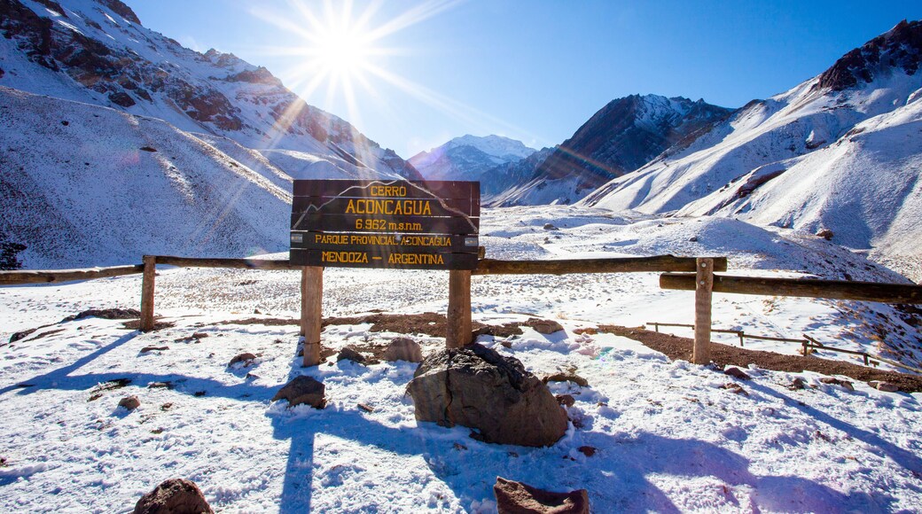 The Aconcagua Provincial Park is located in the northwest of the province of Mendoza, department Las Heras, is located 165 km from the city of Mendoza