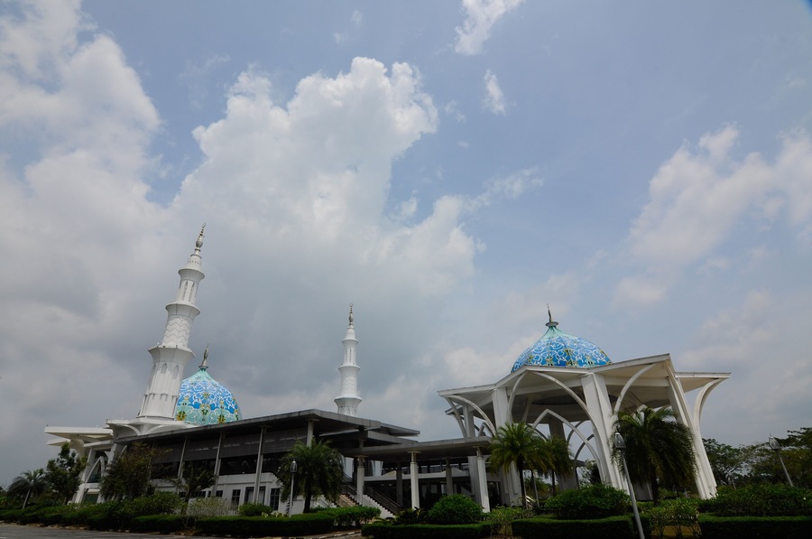 Sultan Ismail Airport Mosque at Senai Airport in Malaysia