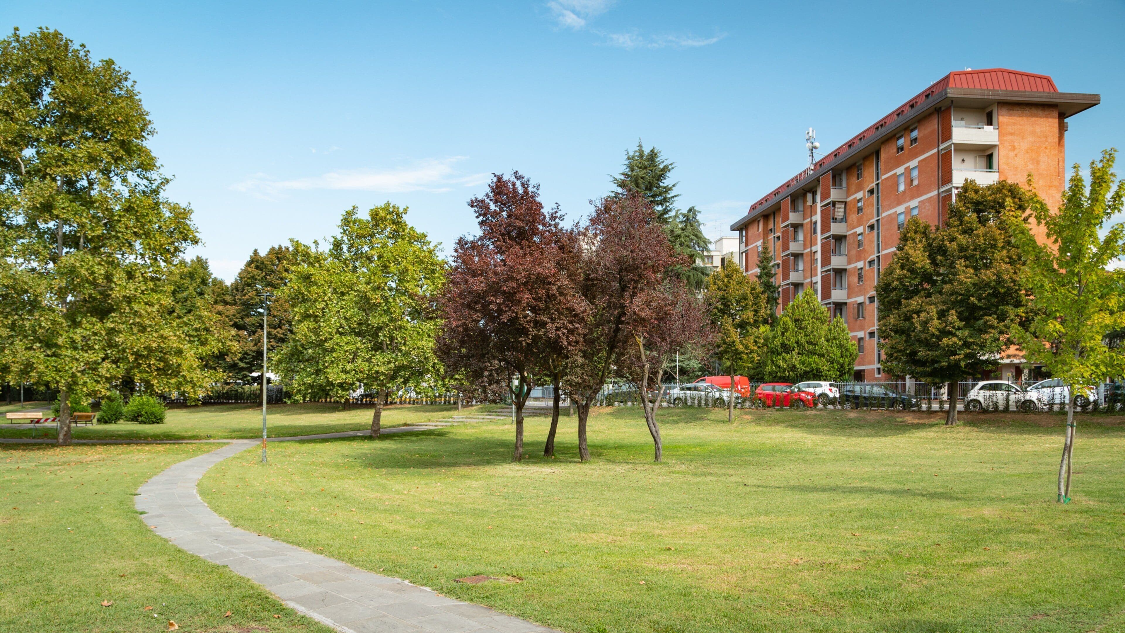 Isolotto featuring a park