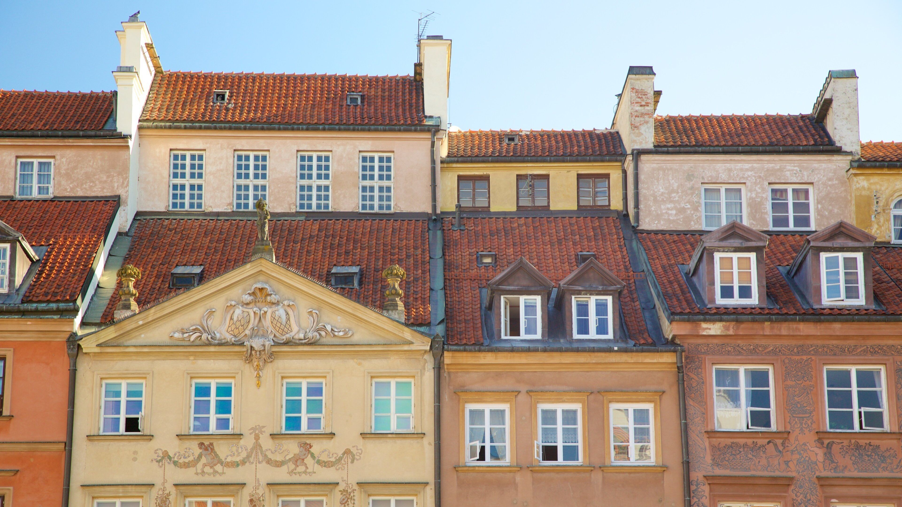 Mercado de la ciudad vieja que incluye elementos patrimoniales