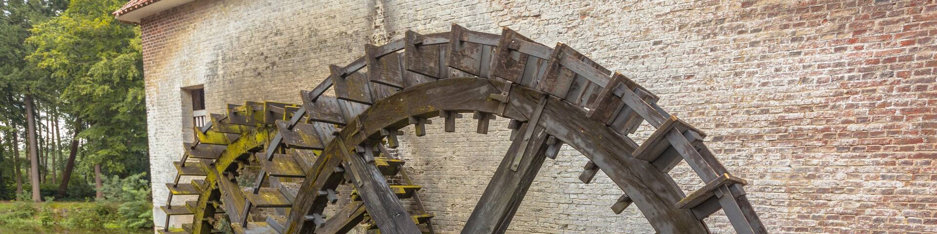 Paddle wheels at a watermill