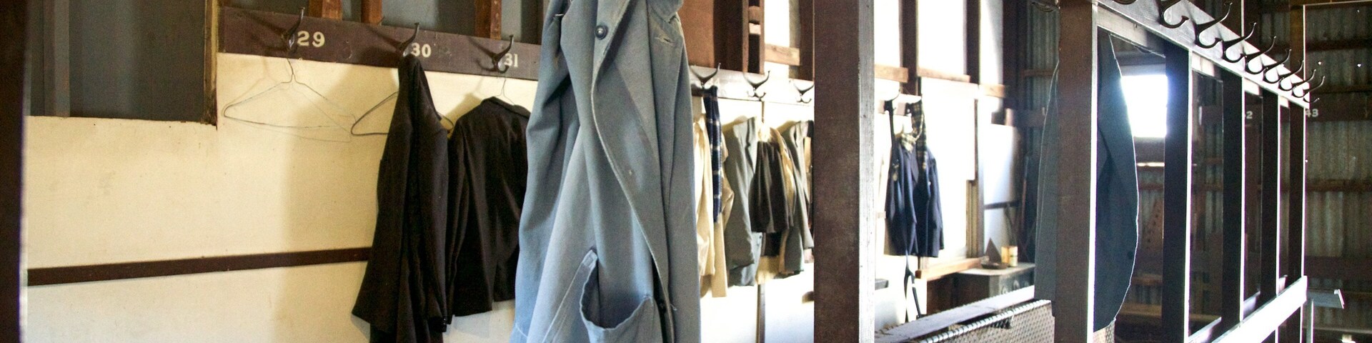 Mina de Ouro Central Deborah que inclui vistas internas