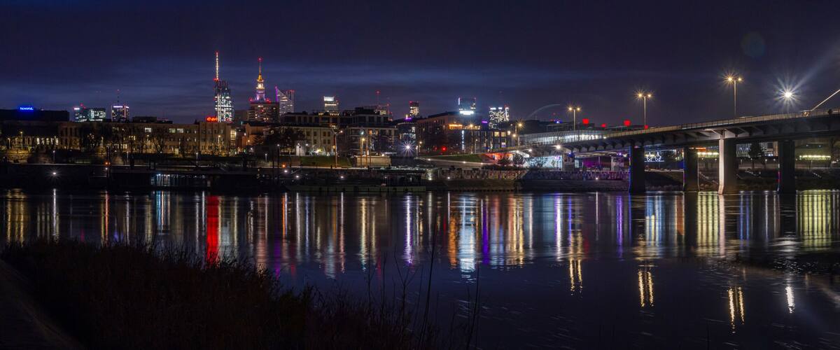Night Panorama of Warsaw with the Swiętokrzyski Bridge, Palace of Culture and Science, and Vistula River | Nocna panorama Warszawy z Mostem Świętokrzyskim, Pałacem Kultury i Nauki oraz Wisłą