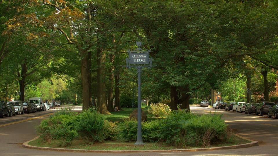 Forest Hills Neighborhood Homes and Gardens Community in Queens