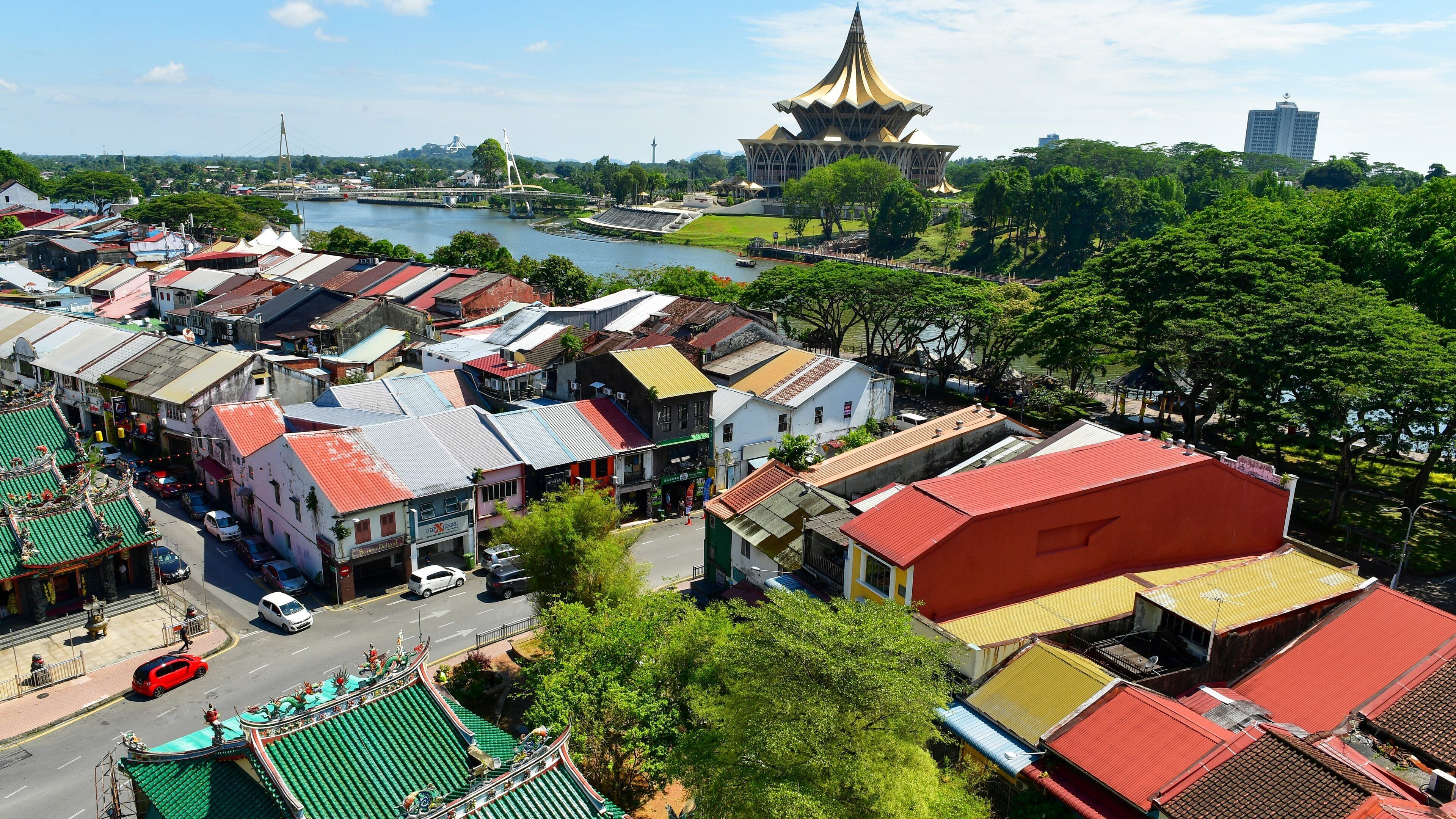 <h2>Top places to stay near the water</h2>