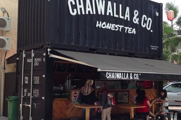 I like the concept of this chai (tea) place. The reusing old containers creatively can reduce waste. A must try is the Original Thai Milk Tea.