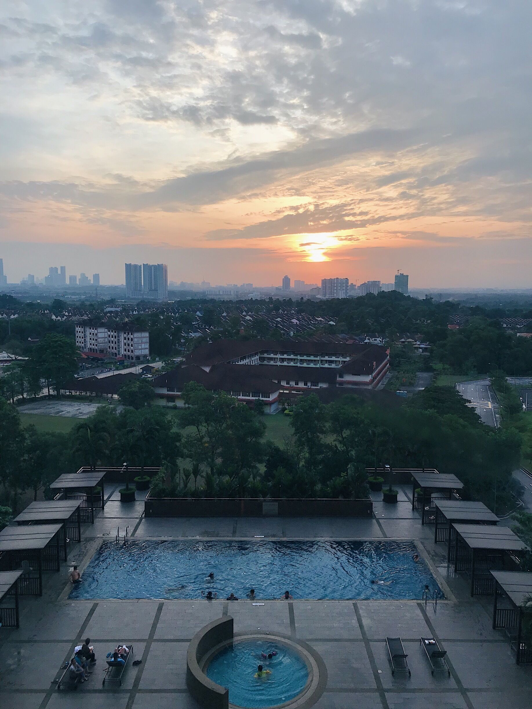 Sunset at Hotel Renaissance #lifeatexpedia