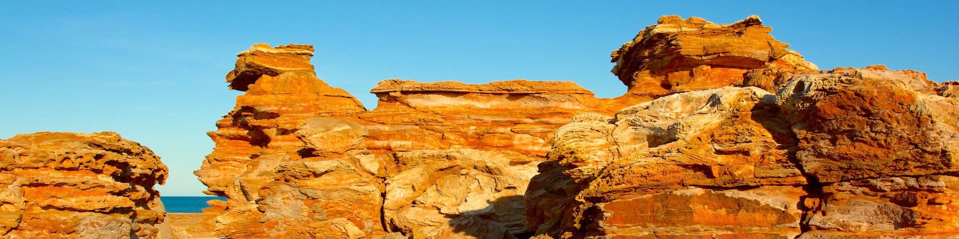 Gantheaume Point showing rocky coastline and general coastal views