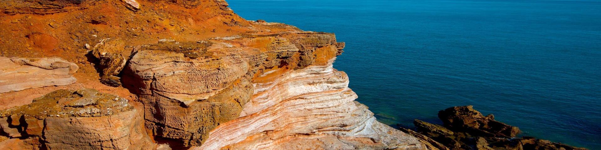 Gantheaume Point featuring rugged coastline and landscape views