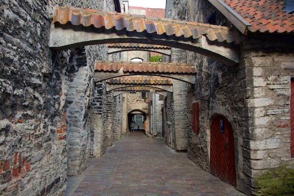 St. Catherine\'s Passage showing a city