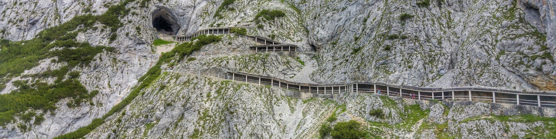 The biggest ice cave in the world with 42 kilometres!...too bad that taking pictures is forbidden:(
