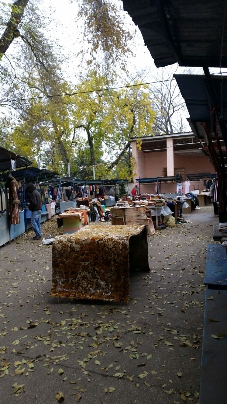 One of the few places left where you can still get authentic souvenirs from the Soviet times. For them it is clutter, for us it is history. Expect old money, fur hats, old medical equipment  soviet kitsch and all reasonably priced. Remember foreign cards aren't accepted here!

#troveon
#soviet
#oldmoney
#market
