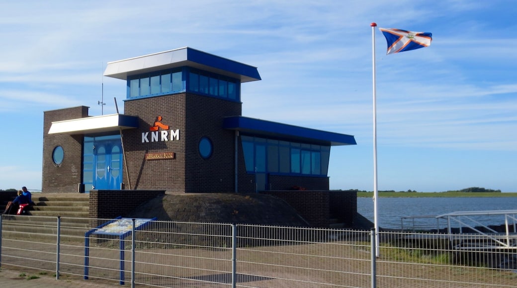 Schiermonnikoog.
Het gebouw van KNRM.
#architecture