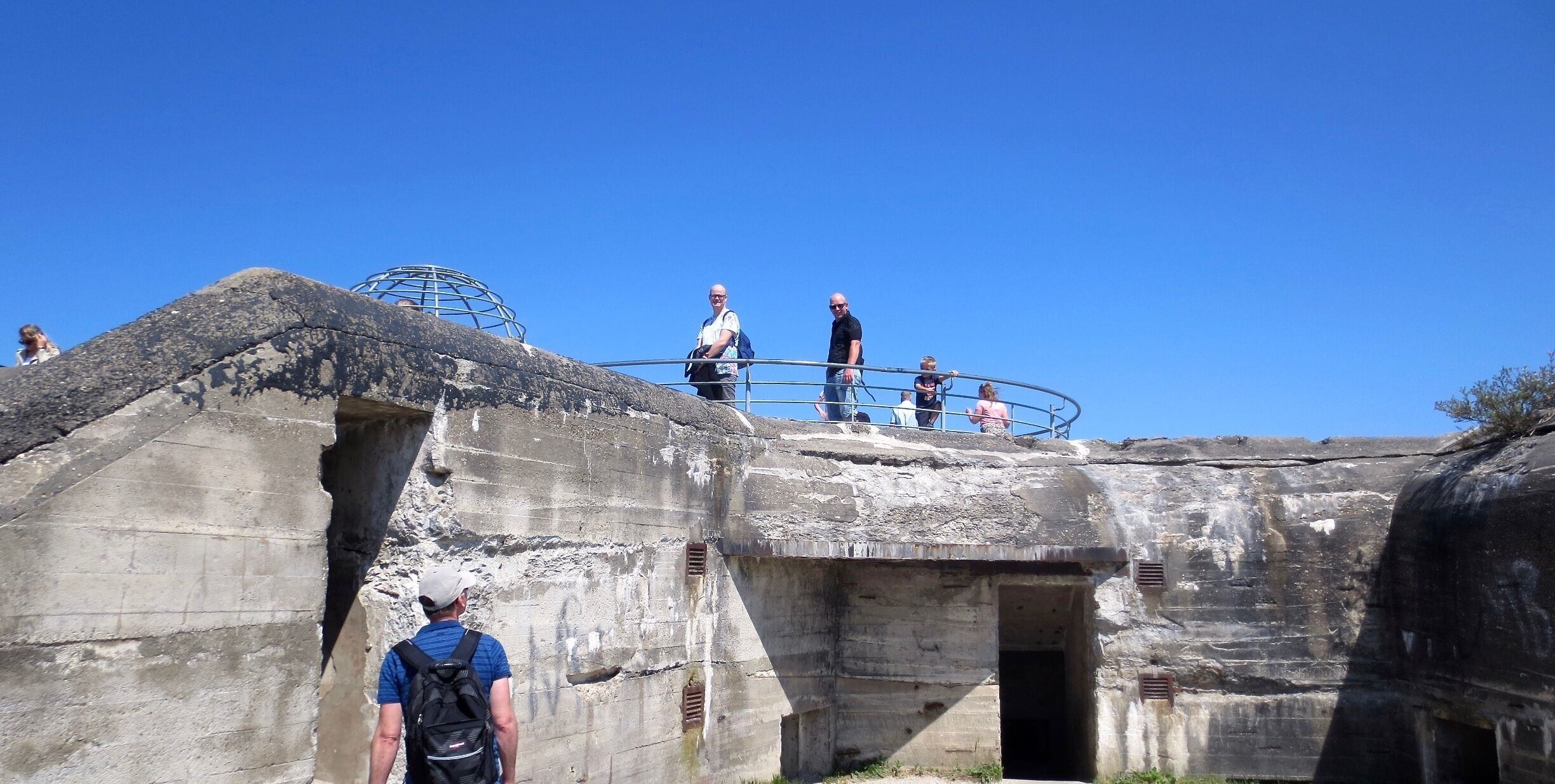 Schiermonnikoog. 
Bunker Wassermann.  

#architecture