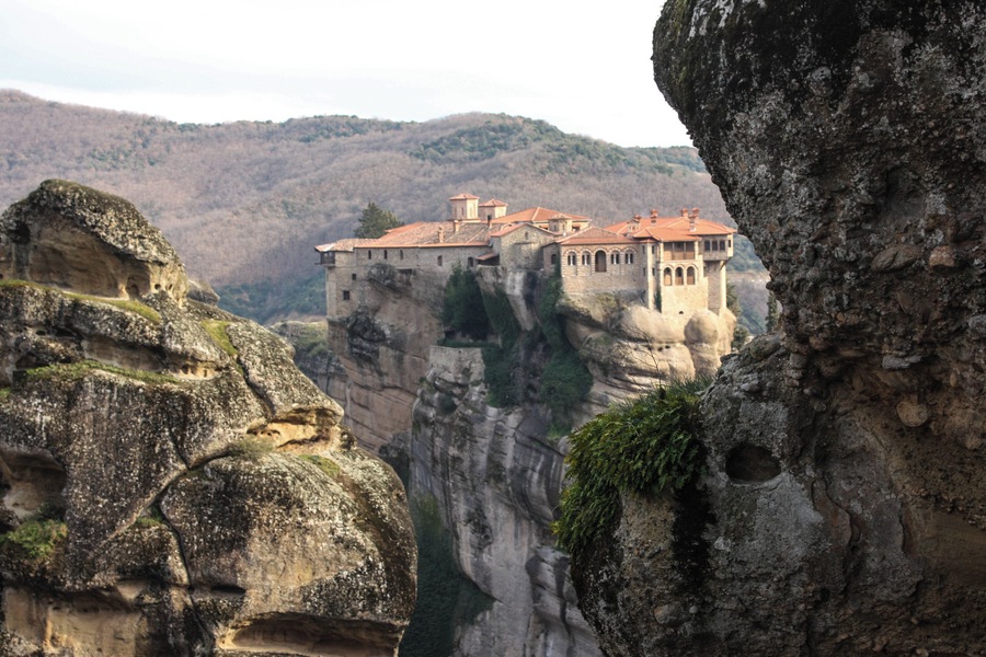 Meteora is a rock formation in central Greece hosting one of the largest and complexes of Eastern Orthodox monasteries.
#Architecture
#Nature
#Meteora
#Trikala
#Greece
#Monasteries