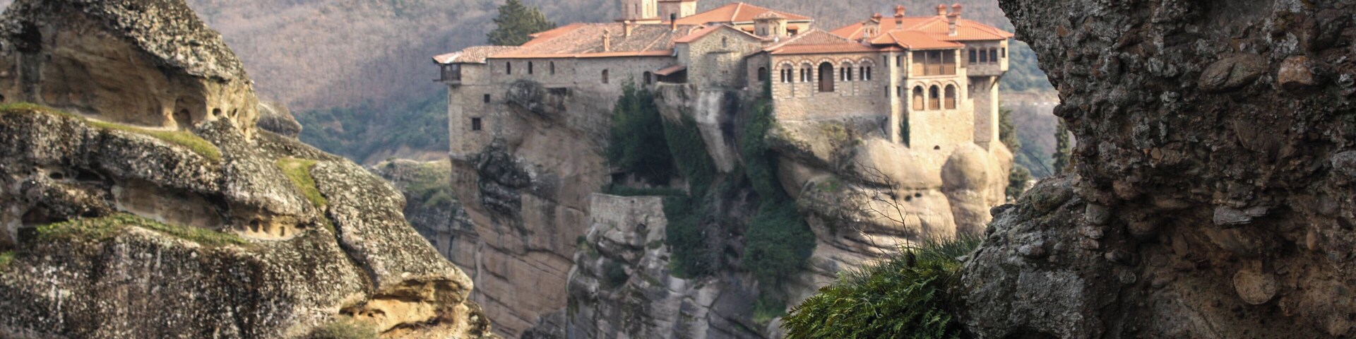 Meteora is a rock formation in central Greece hosting one of the largest and complexes of Eastern Orthodox monasteries.
#Architecture
#Nature
#Meteora
#Trikala
#Greece
#Monasteries