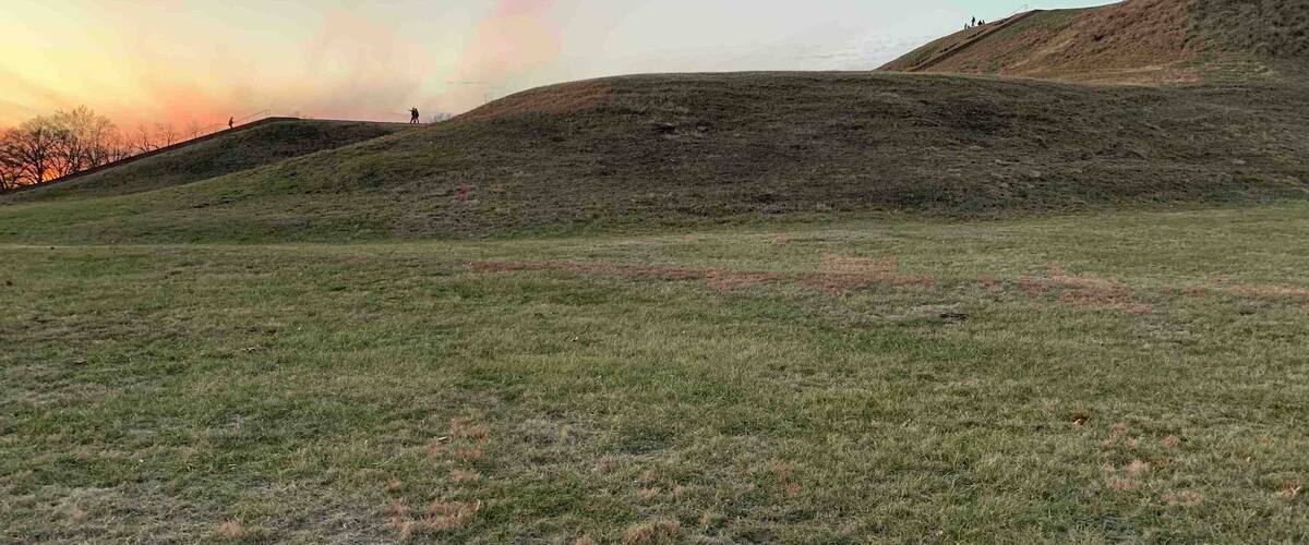Mounds from Pre-Colombian Native American city (Mississippian culture) located in Collinsville, IL, near St. Louis, MO. Dates to 1050-1350. Added to list of UNESCO World Heritage Sites in 1982.