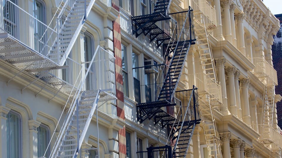 SoHo - Tribeca featuring kaupunki