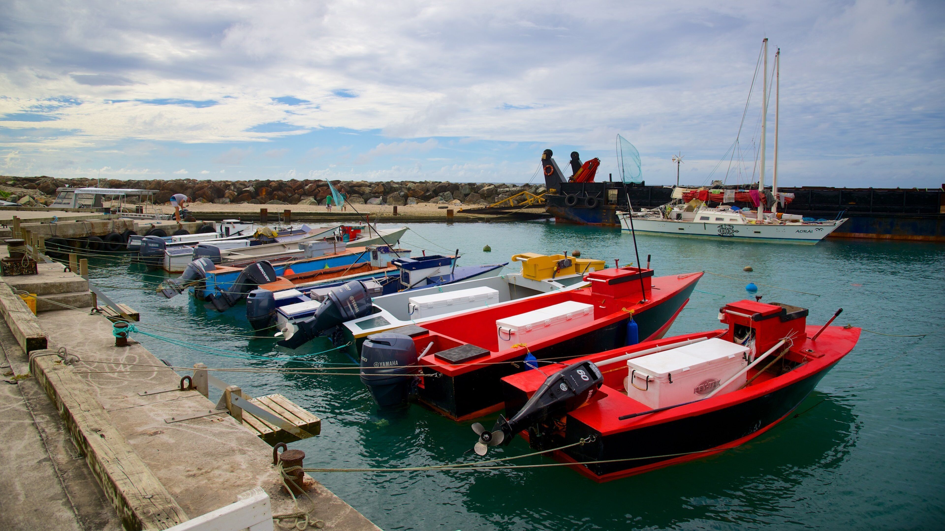 Avarua which includes a marina