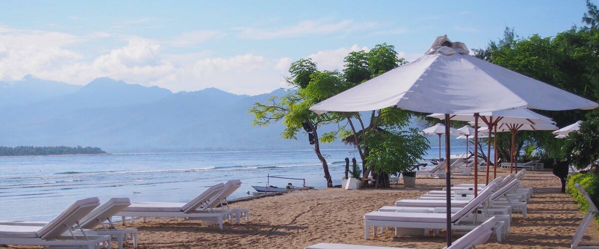 Gili Meno is truly a paradise island situated between Bali and Lombok. The quietest of the three Gilis, it is a great place to esape the traffic of Bali and the parties of Trawangan.