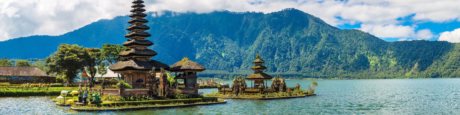 Pura Ulun Danu Beratan Bedugul temple