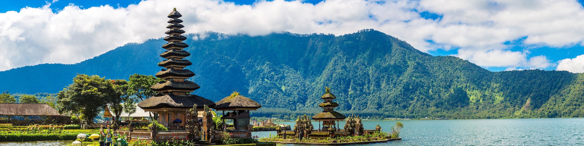 Pura Ulun Danu Beratan Bedugul temple