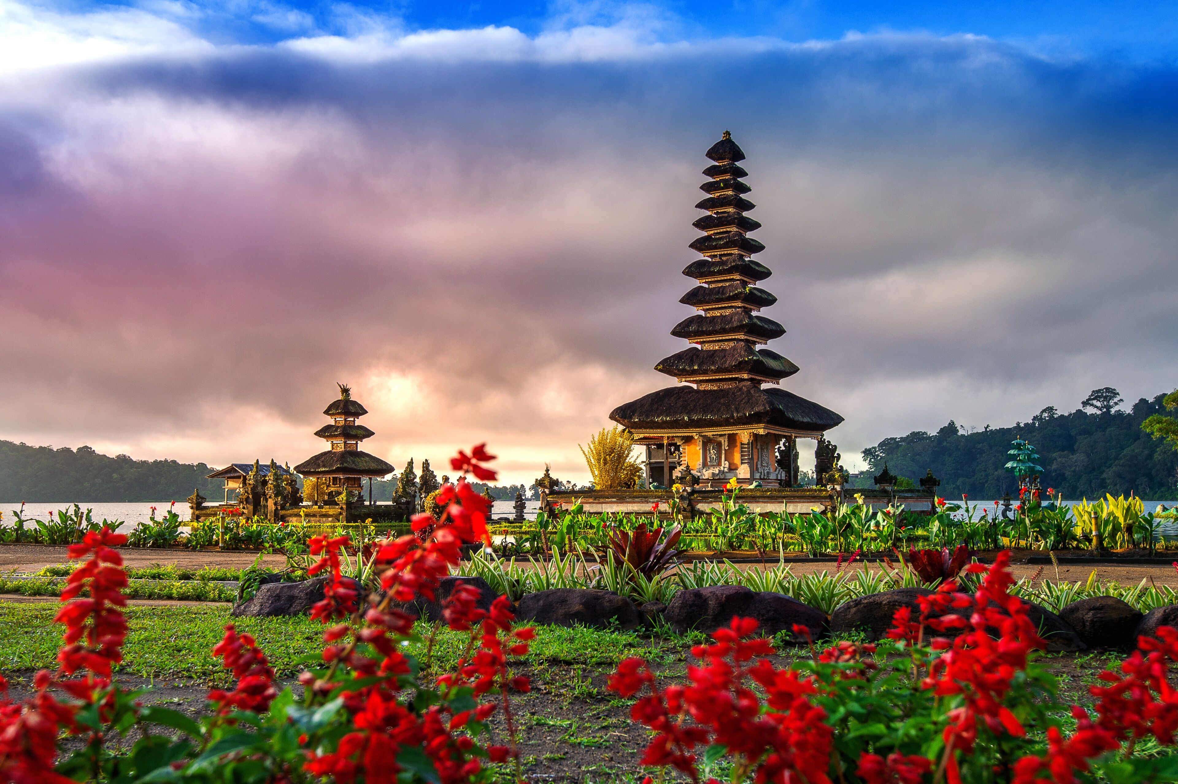 pura ulun danu bratan temple in Bali, indonesia.