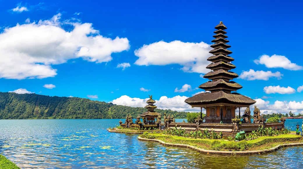 Pura Ulun Danu Beratan Bedugul temple