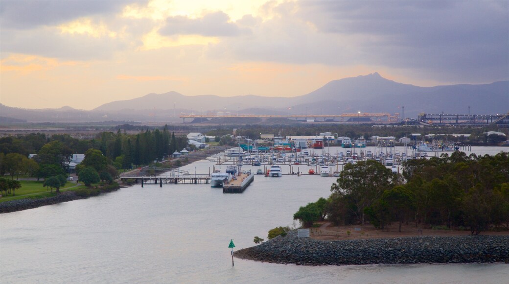 Gladstone Marina featuring a marina