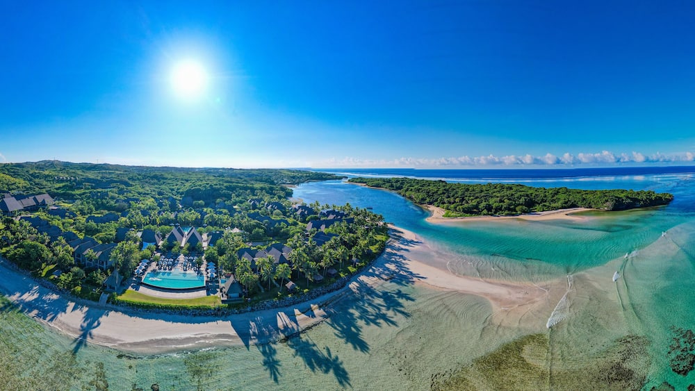 5 Star Luxury Resort on the coral coast in Fiji