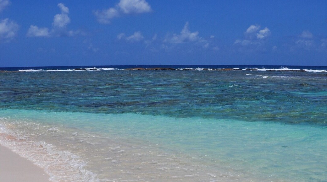 Beautiful blue waters of Guam, Ritidian Beach, Guam #Aquatrove
Nikon D90, Nikkor 12-24mm 1:4 G ED SWM
#Beachtips