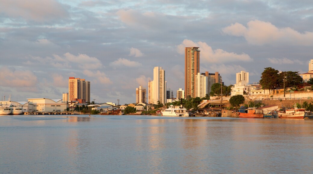 Natal som viser silhuett, bukt eller havn og båter