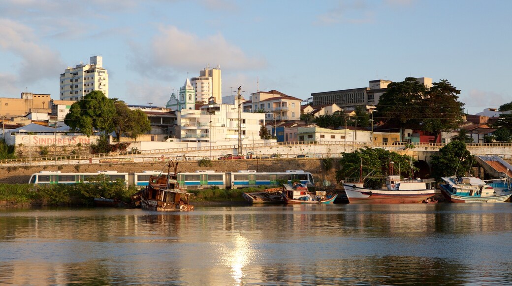 Natal que incluye una marina