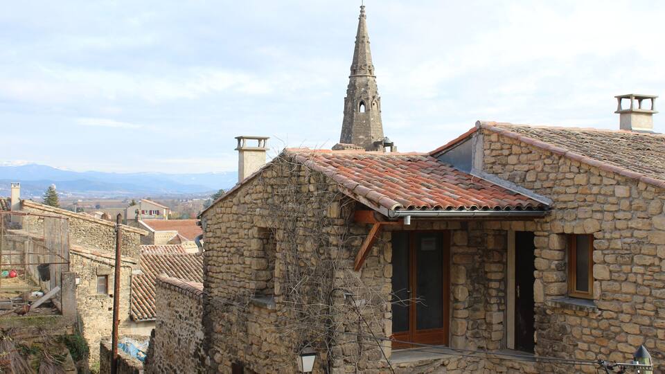 VILLAGE MEDIEVAL DE GRANE - DROME PROVENCALE