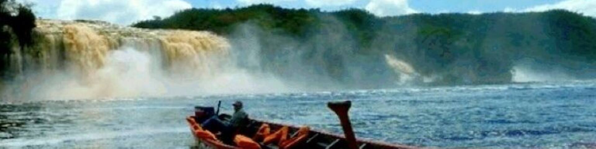 A short hike and boat ride from the Canaima Airport surrounded by waterfalls and rainforest. Here you can hike behind the waterfalls. A
very special place.