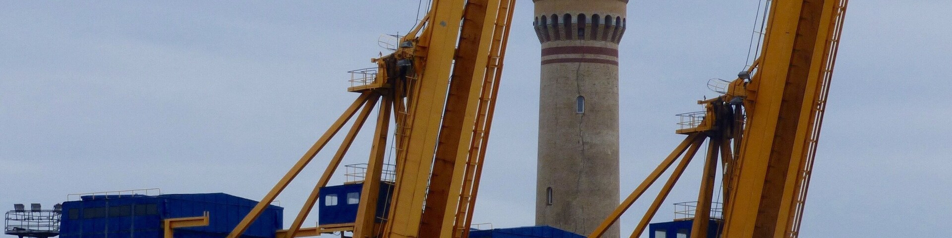 On the way to Poland by boat I could spot this impressive industrial composition.