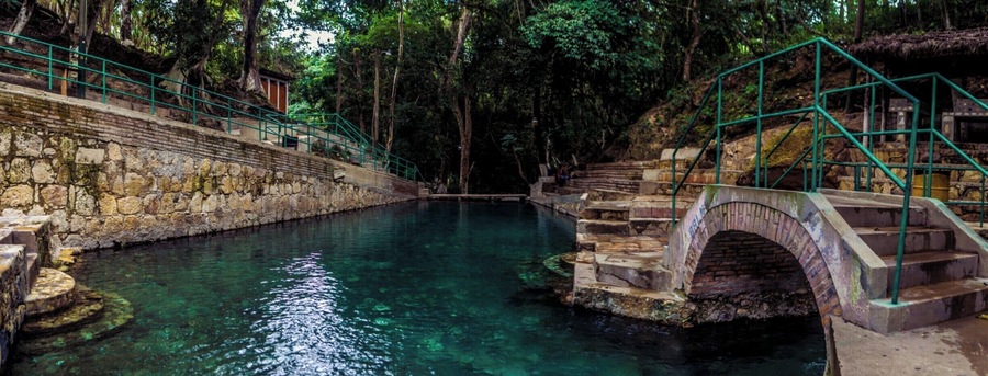 The town of Gracias is famous for the hot springs located just a few kilometres away from town. 
They are often overlooked by tourists so you might be lucky enough to be the only one in the area on any given day.