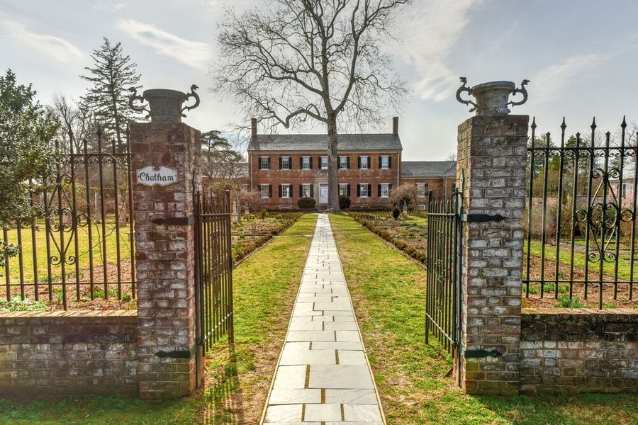 Chatham Manor, a Georgian-style home completed in 1771 on the Rappahannock River in Stafford County, Virginia, opposite Fredericksburg.; Shutterstock ID 634323857; PO: SP-526; Order: Things to do/Virg