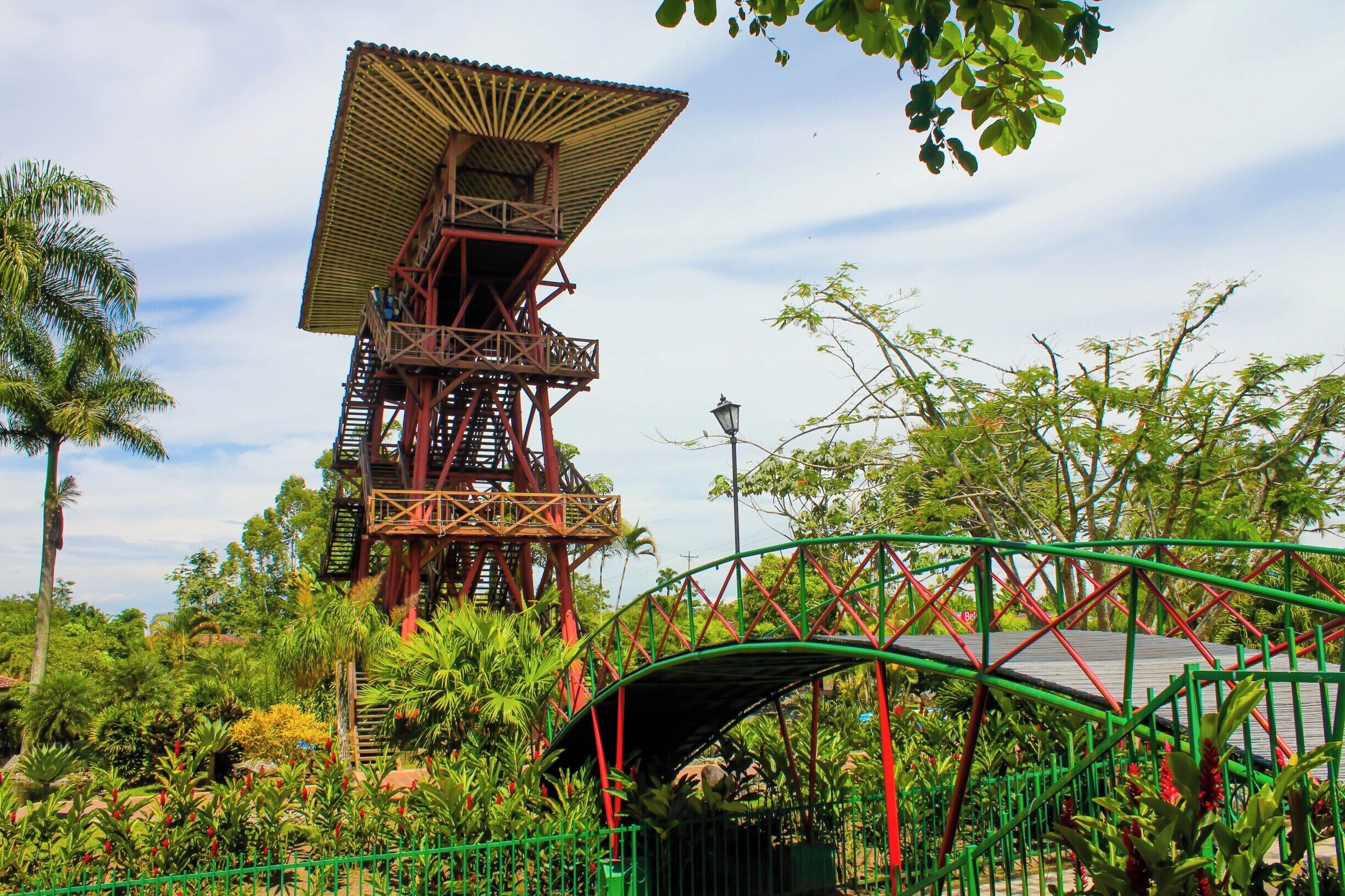 From the entrance of the park you have great views of beautiful flowers and fauna
#NationalPark #Architecture #Culture