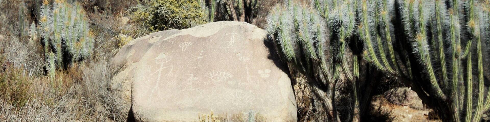 In this place you can find petroglyphs and pictographs, archaeological vestiges of pre-Hispanic cultures.