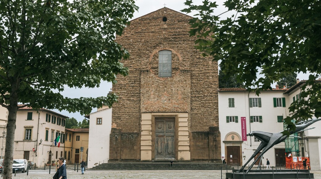 Brancacci Chapel showing street scenes, a church or cathedral and heritage architecture