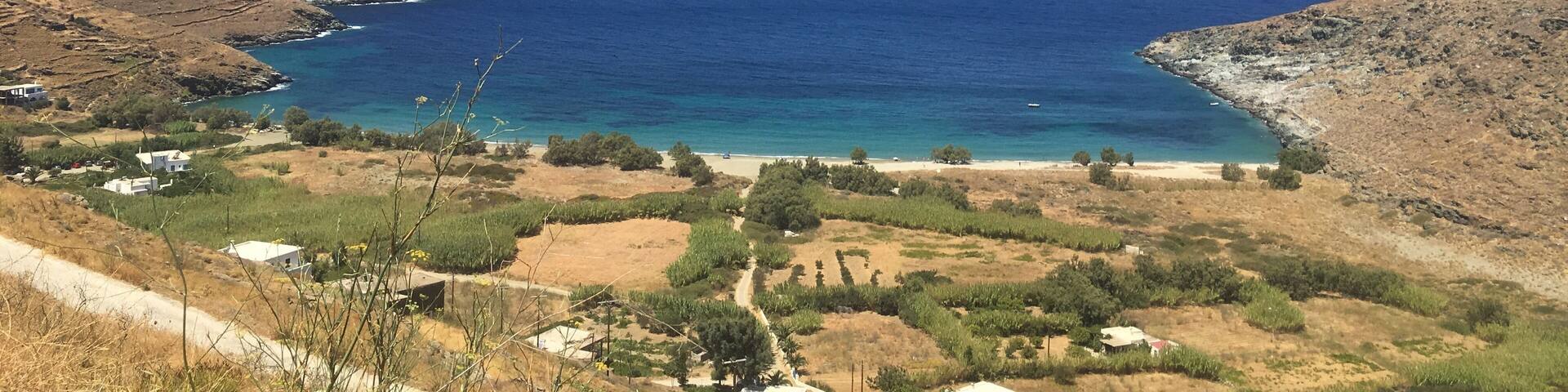 A beautiful beach with a very good restaurant
#greece
#serifos