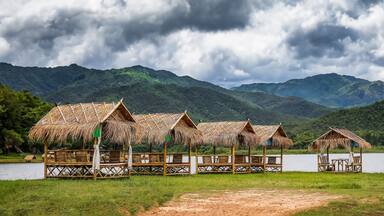 Holiday cottage near the lake, Ban Thi, Lamphun, Thailand