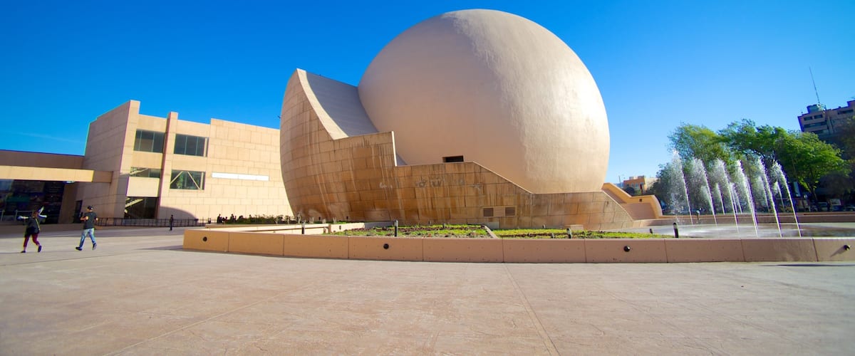 Centre culturel de Tijuana montrant architecture moderne et square ou place