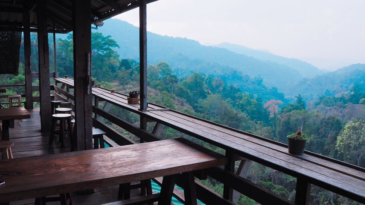 Tea plantation on the mountain of Uncle Dech (Rai Cha Lung Dech) 
Tea time with scenic view