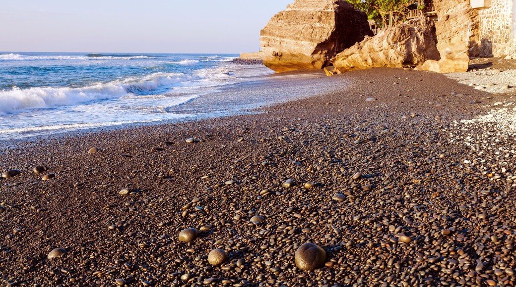 El Tunco Beach in El Salvador