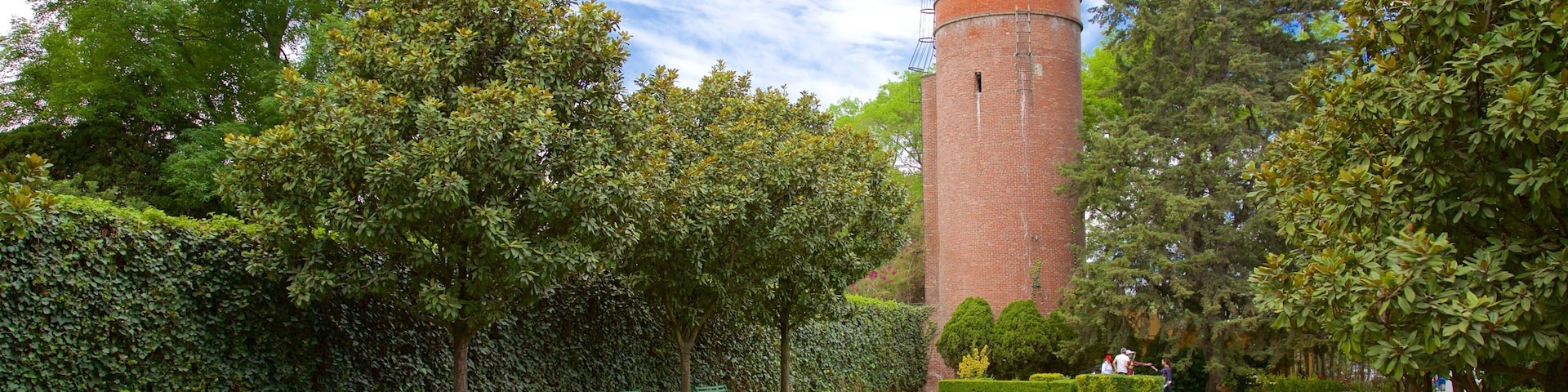 Xochitla Ecological Park which includes heritage elements and a garden