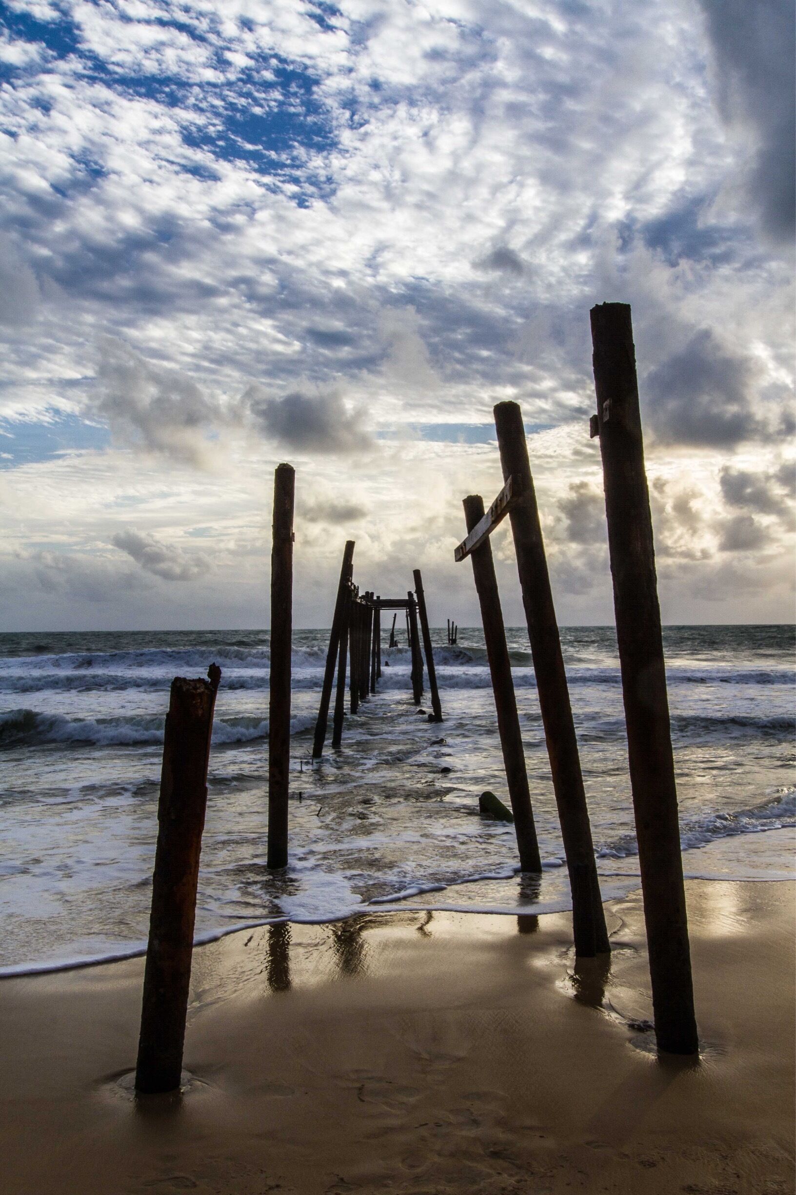 The old Natai Pier in Phang Nga, #Thailand 🇹🇭 is a starkly beautiful place to watch the #sunset.
#LifeAtExpedia