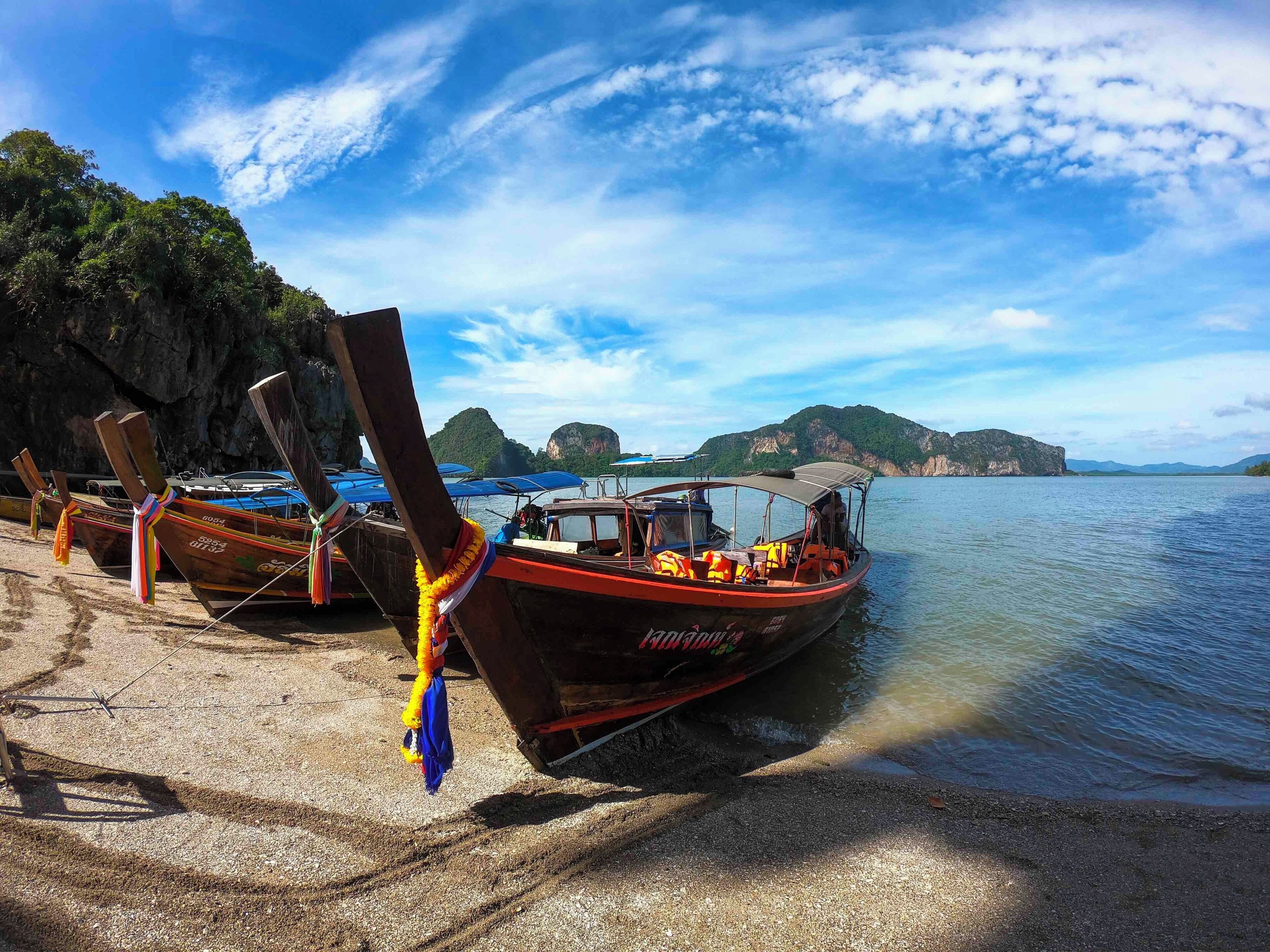 Long-tail Boats anchored in Khao Phing Kan which is an island in Thailand located in Phang Nga Bay northeast of #Phuket. Did you know that since 1974, when this island was featured in the James Bond movie The Man with the Golden Gun, Khao Phing Kan and Ko Ta Pu have been popularly called James Bond Island.