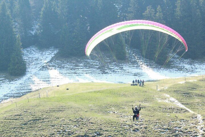 Paragliding over Brünnen, Switzerland 
April 2011